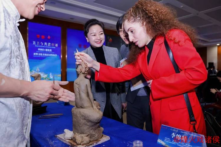 “中国白·德化瓷”文化交流活动在北京举办 “中国白·德化瓷”文化交流活动在北京举办